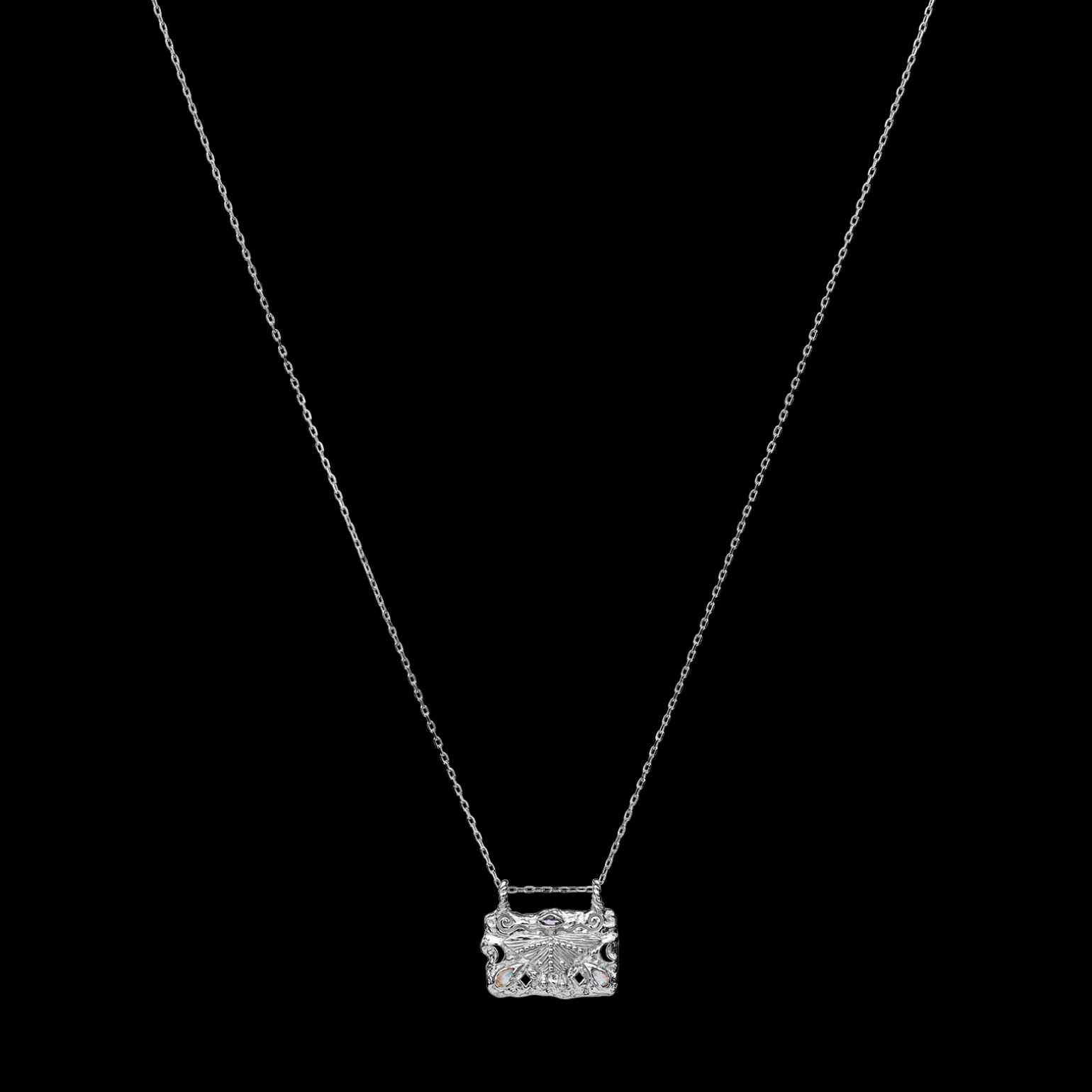 avia_necklace_1.webp Flash Sale Avia Necklace Halskjeder