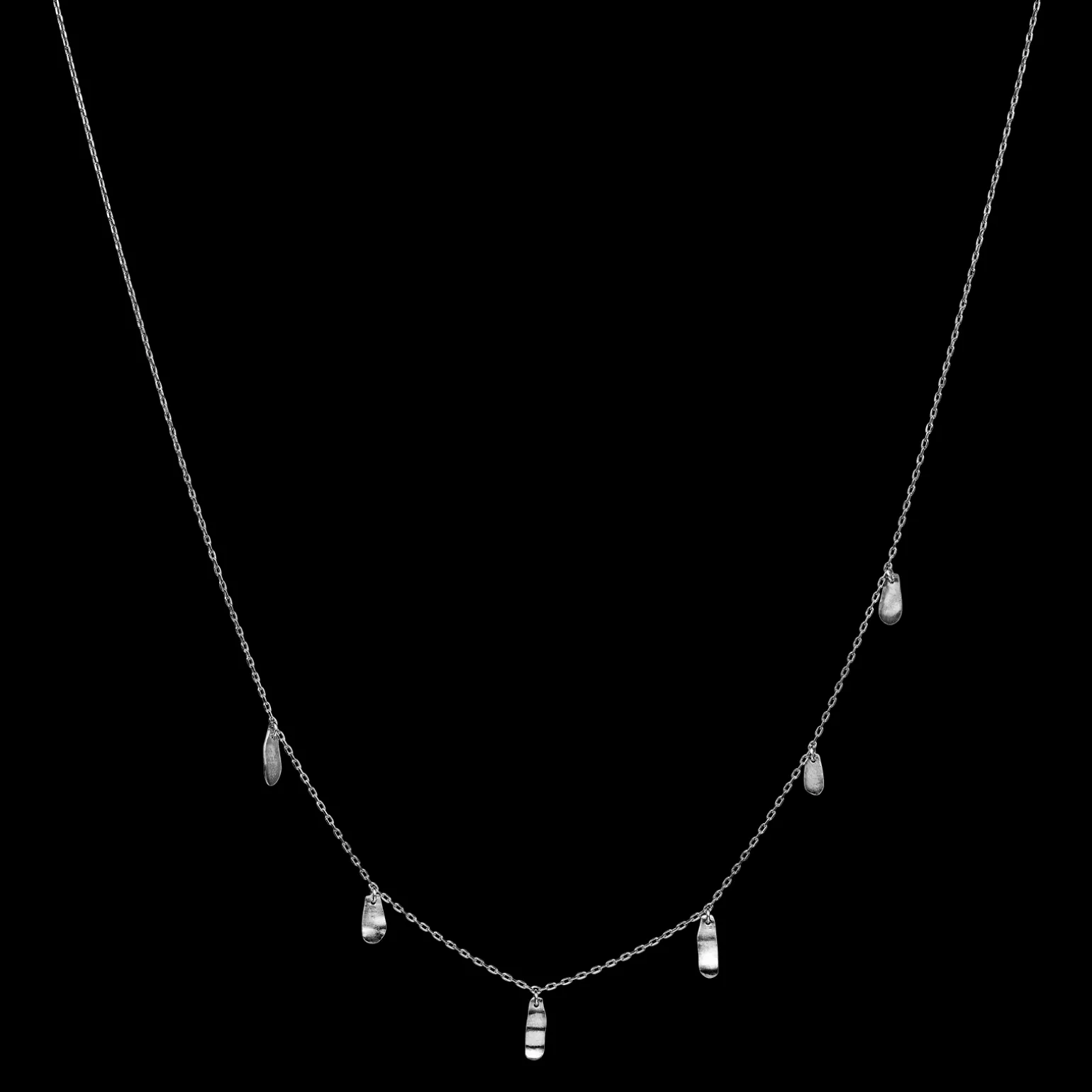 columbine_necklace_1.webp Clearance Columbine Necklace Halskjeder