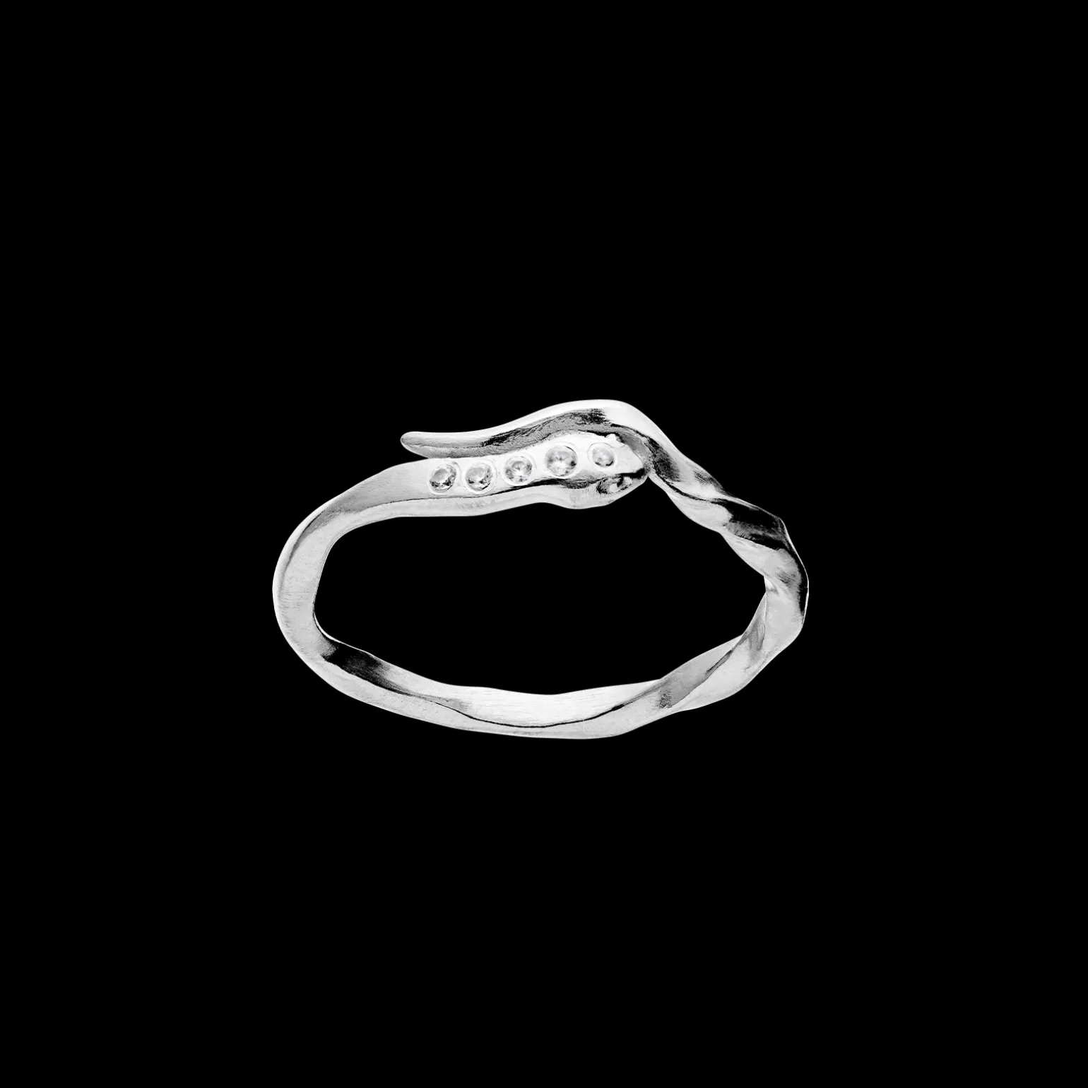 hera_ring_0-1.webp New Hera Ring Ringer