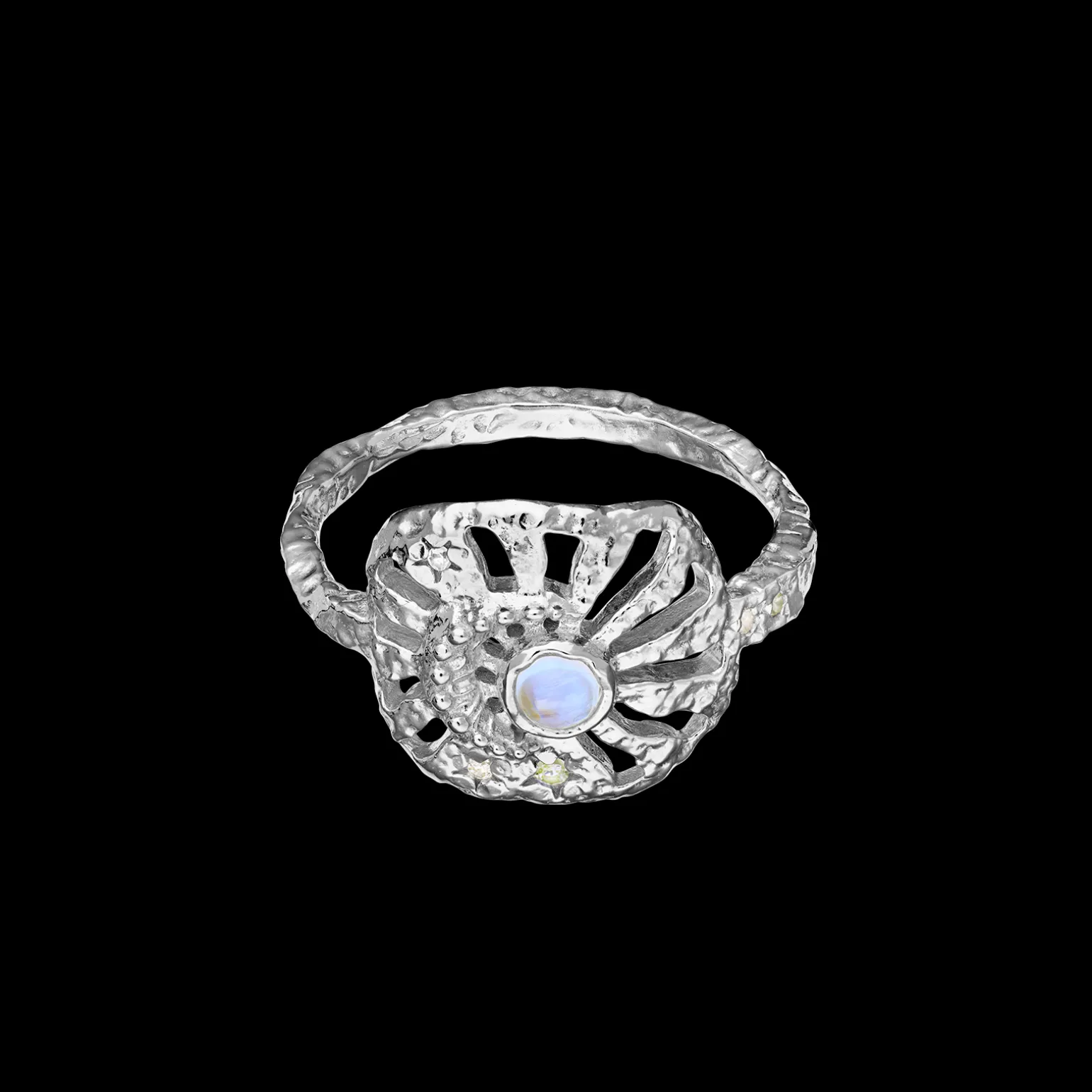 soluna_ring_1-1.webp Shop Soluna Ring Ringer
